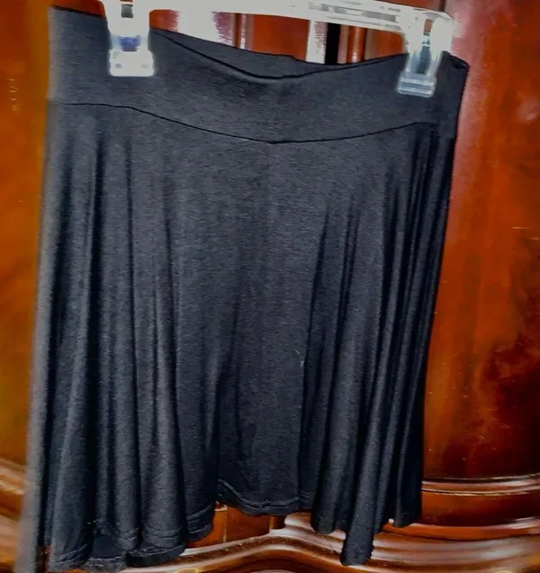 NWT Urban COCO Skirt Small Black Womens Stretchy Flared Casual Mini Skater Skirt - Image 2