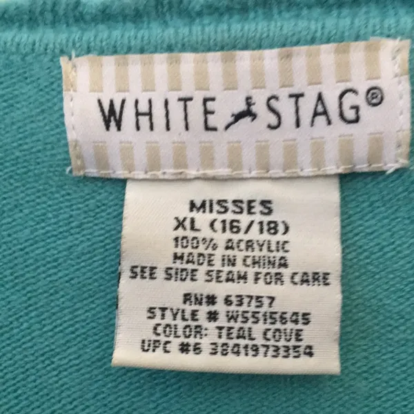 FINAL MARKDOWN Classic white stag cardigan xl - Image 4