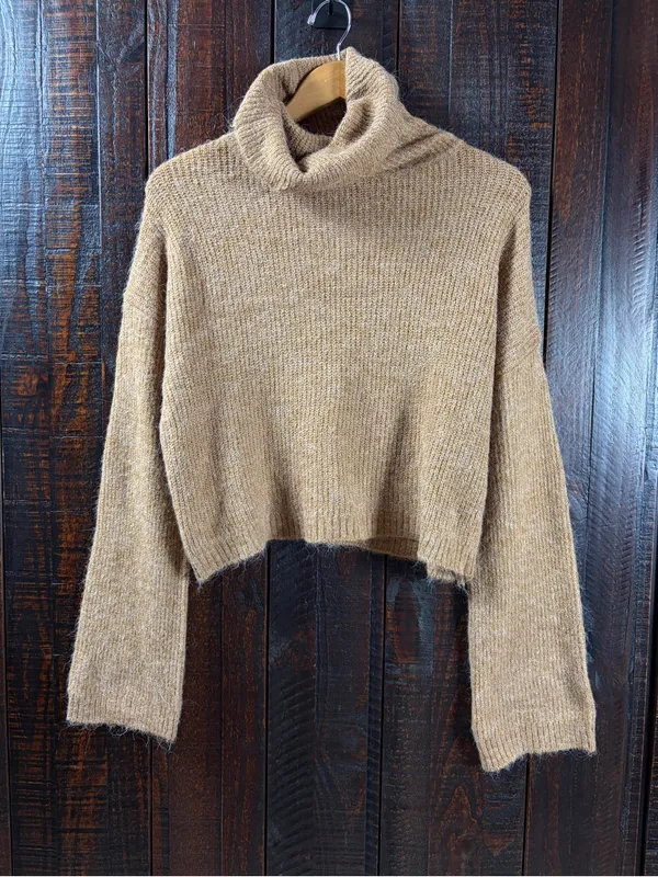 Wild Fable Beige Knit Turleneck Sweater NEW Small - Image 2