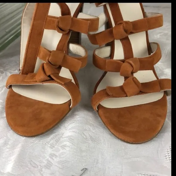 Anaki size 9.5 Paris tawny brown ankle strap heels - Image 7
