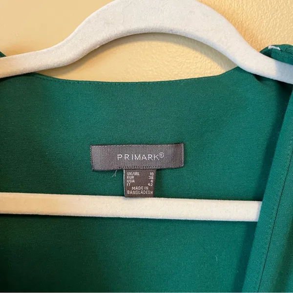 Primark Emerald Sleeveless Vest with White Buttons - Image 3