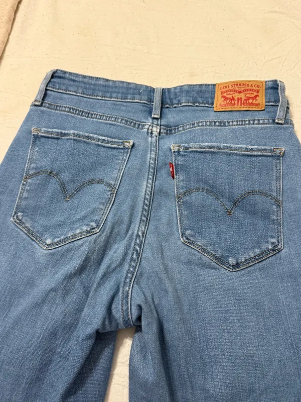 Levi’s Jeans - Image 4