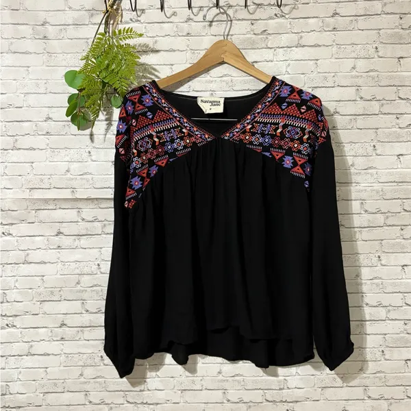 Savanna Jane Black Embroidered Boho Peasant Sleeve Blouse - Image 4