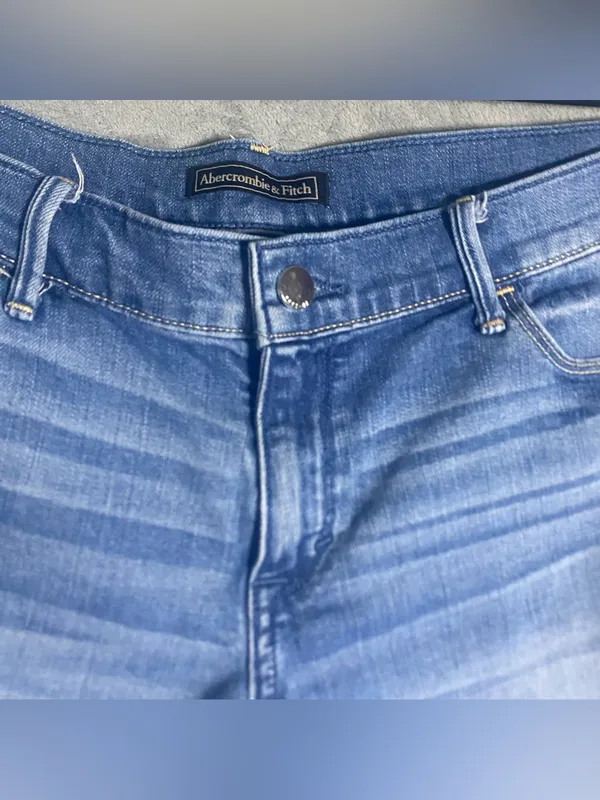 Abercrombie & Fitch Light Blue Denim Cutoff Shorts size‎ 31 2000s summer casual - Image 3