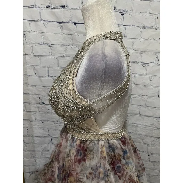 Camille La Vie beaded bodice multi layer tulle floral Halter Neck gown Size 4 - Image 4