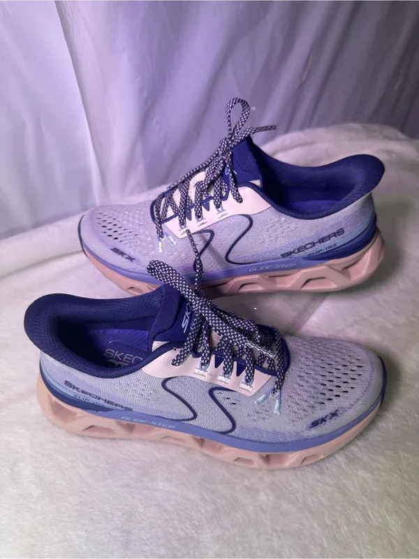 Skechers Glide-Step Athletic Shoes in Lavender and Light Pink - Image 3