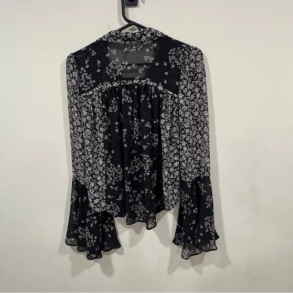 NWT Free People Serena Floral Bell Sleeve Printed Blouse size small black boho - Image 8