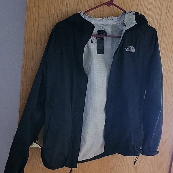 The North Face Hyvent 2.5L Rainjacket Raincoat - Image 3