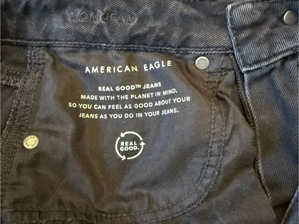 American Eagle Outfitters Black Distressed Mom Jeans - Image 6