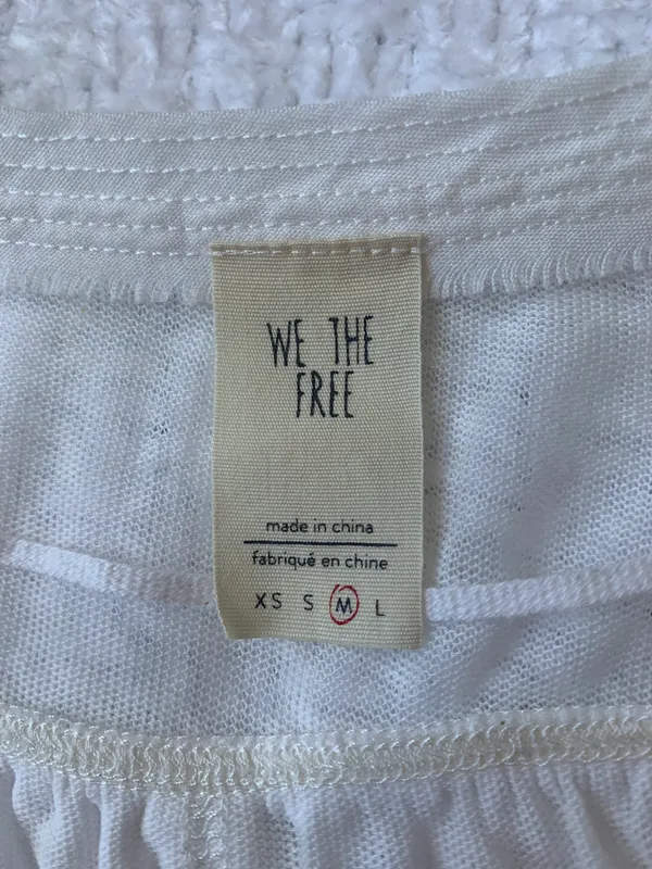 We The Free White Oversized Top Size M Like New - Image 4