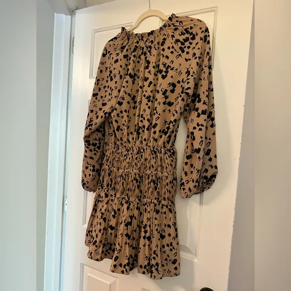 Entro Tan and Cream Bishop Sleeve Sundress - Image 2