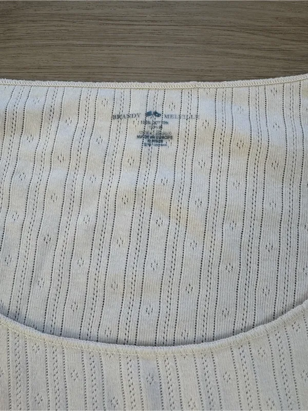 Brandy Melville White Ribbed Long-Sleeve Scoop Crop Top - Image 2