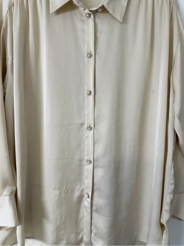 Zara Cream Pearl Button-Up Blouse Size Small Office Workwear Career Professional - Image 5