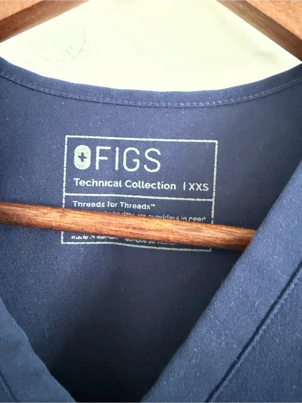 FIGS Catarina One-Pocket Scrub Top XXS Navy Blue Technical Collection - Image 3