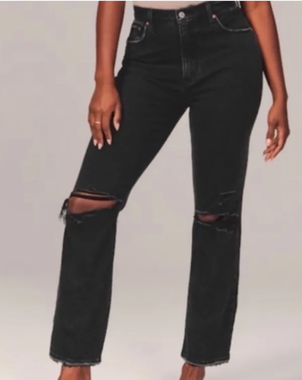 Abercrombie Ultra High Rise Ankle Straight Jean - Image 4