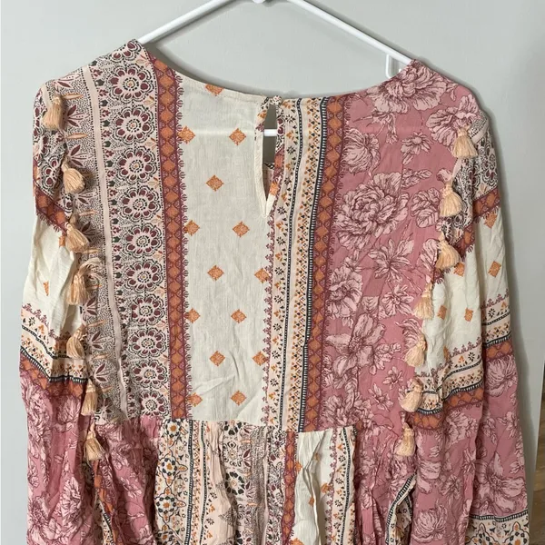 American Eagle Boho Tassel Peasant Bohemian Blouse Medium Excellent Condition - Image 6