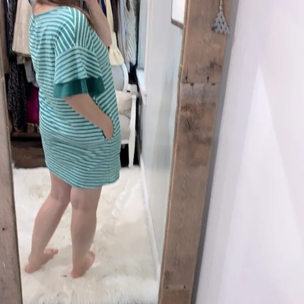 UMGEE green striped shirt dress with pockets size small - Image 4