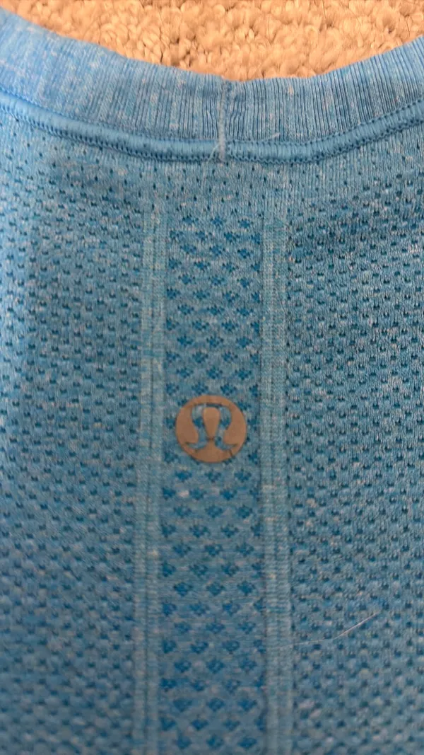 Lululemon Swiftly Tech Short Sleeve - Image 3