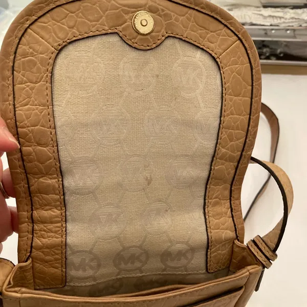 Michael Kors crossbody - Image 3
