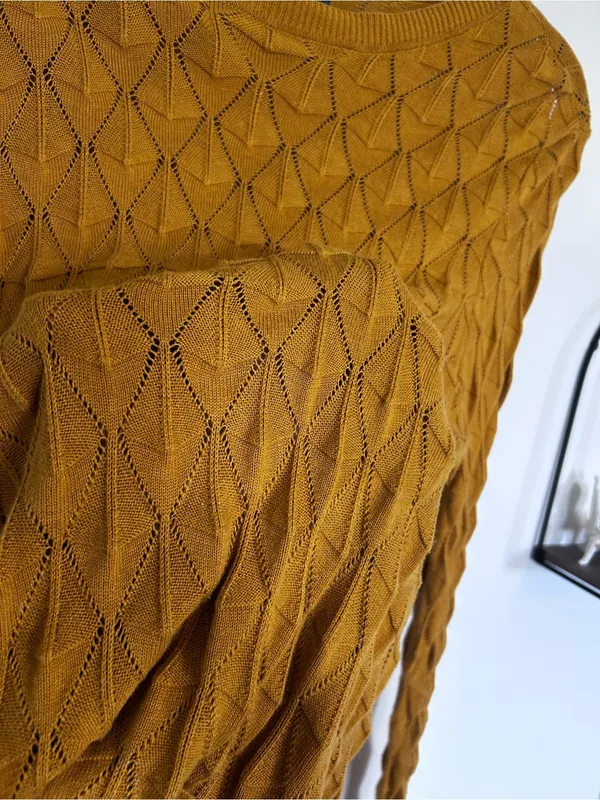 ModCloth Mustard Yellow‎ Long Sleeve Crewneck Diamond Knit Sweater Shirt Large - Image 3