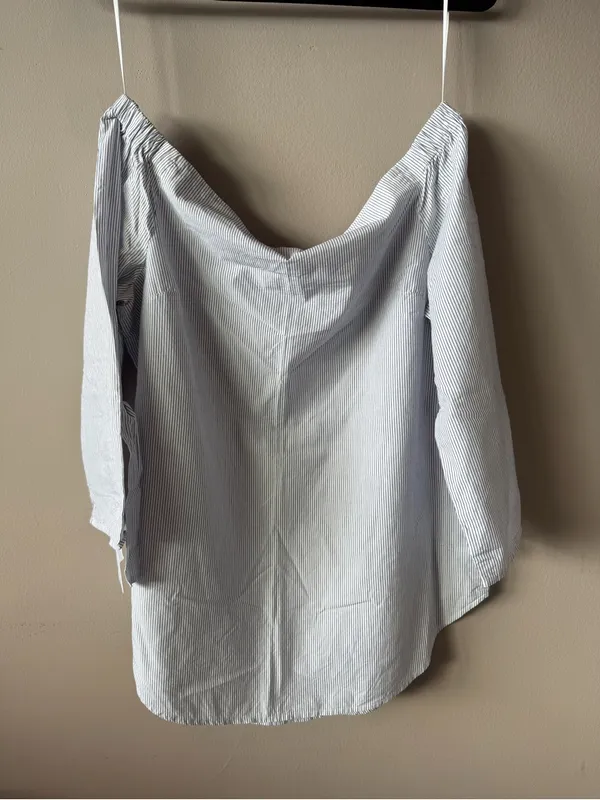 Babaton Aritzia Women’s Malik Off Shoulder Pure Cotton Pin Striped Top Medium - Image 7