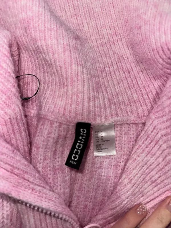 Divided H&M Sweater - Image 3
