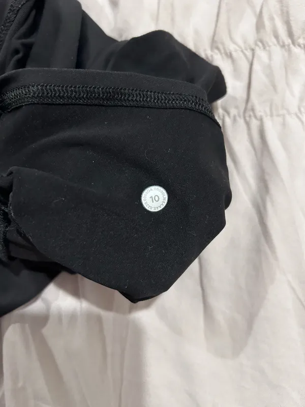 Black Lululemon Skirt - Image 5