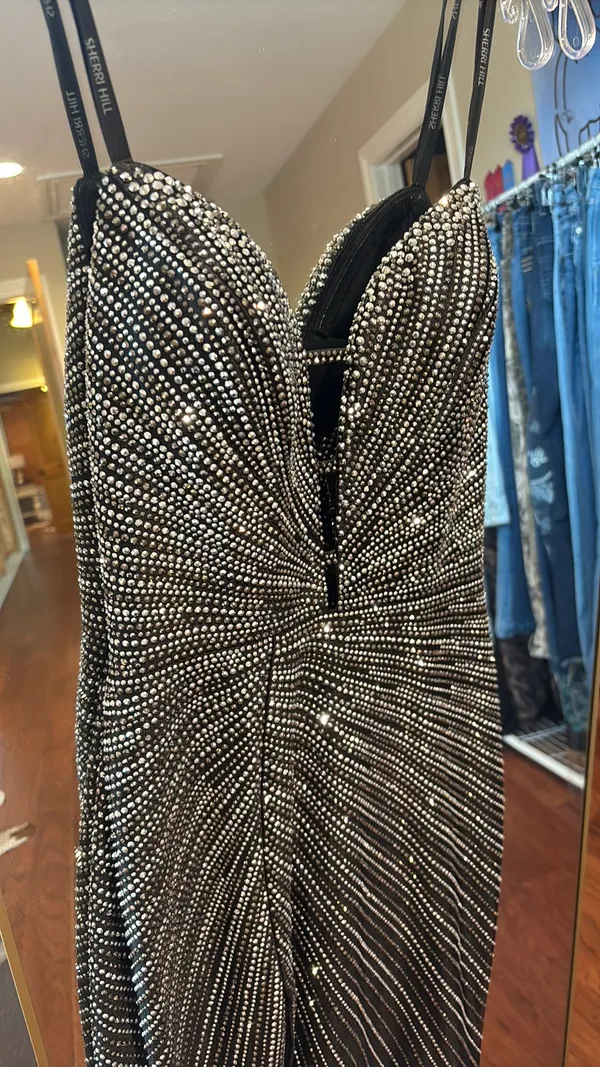 Sherri Hill Prom Dress - Image 3