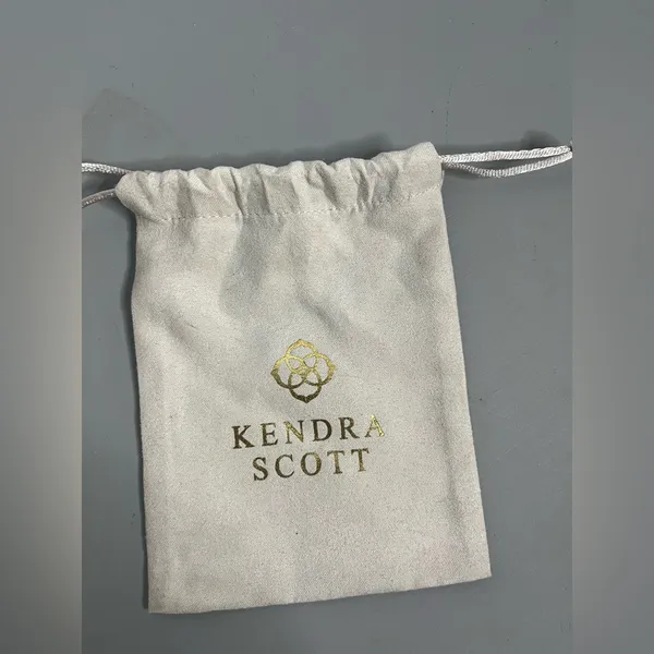 Kendra Scott Silver Gray Velvet Drawstring Jewelry Bag OneSize Neutral Versatile - Image 6