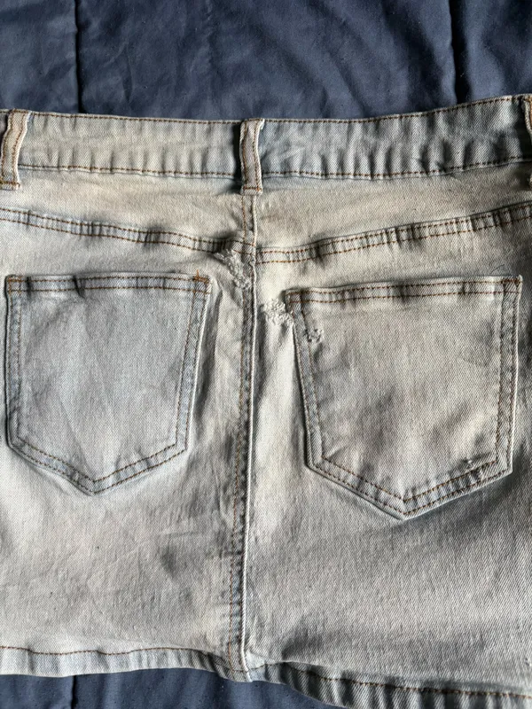 BBJ Los Angeles Denim Cargo Short Skirt Light Blue Pocket Strap Button Women's S - Image 6