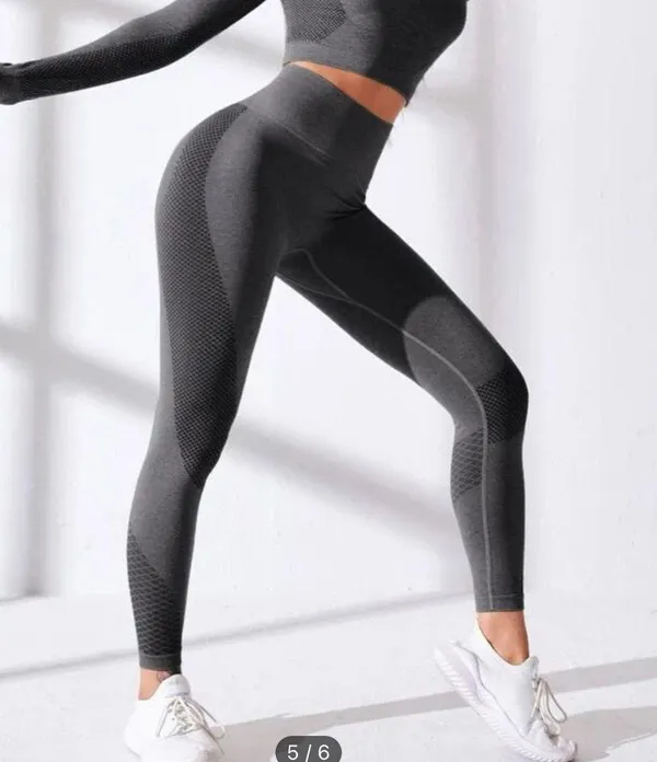 SheIn Two Piece Workout Set - Image 4