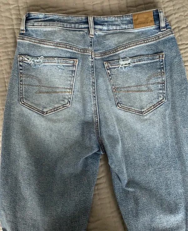 American Eagle Stretch Mom Jeans - Image 4
