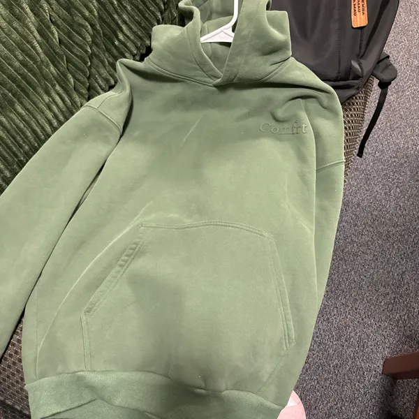 Comfrt Hoodie Size XL - Image 2