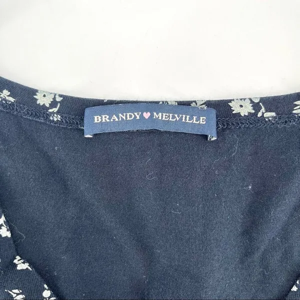 Brandy Melville Floral‎ Amara Crop Top OS Black Small medium - Image 6