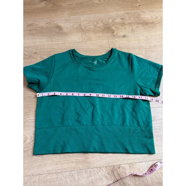 Offline by Aerie Green Sidewalk Seamless Short Sleeve Cropped T-Shirt Top sz XL - Image 5