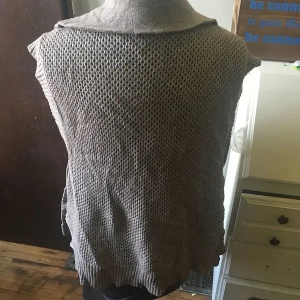 Lafayette148 L side snap crocheted vest Tan Size L - Image 3