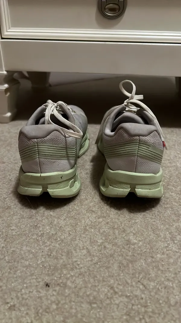On Cloud Women’s Running Shoes - Image 4