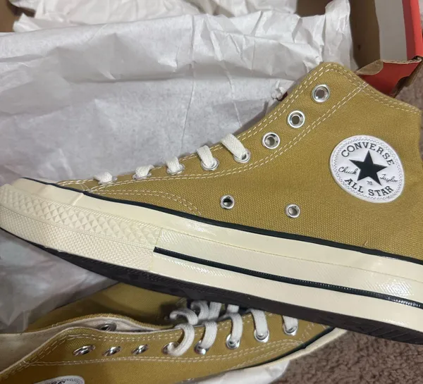 Sand colored high top converse  - Image 4