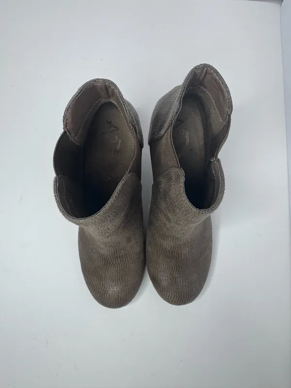A2 by Aerosoles Brown Ankle Booties Size 8 - Image 2