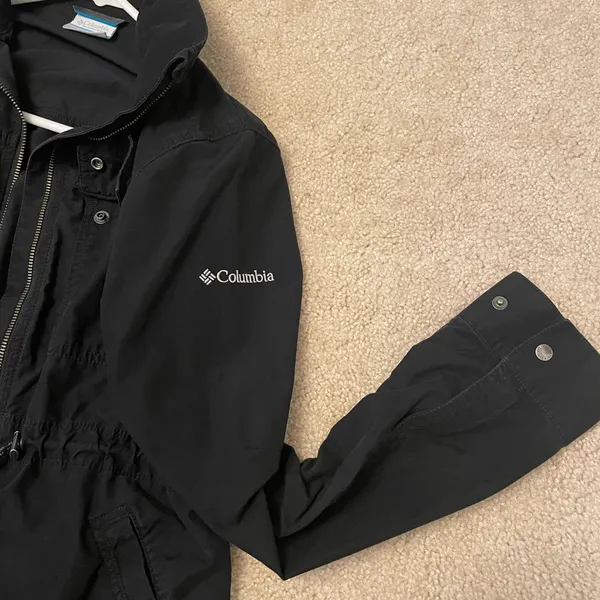 Columbia Black Outdoor Jacket - Image 4