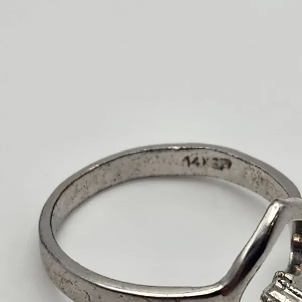 14K White Gold Plated Heart & CZ Ring (5) - Image 7