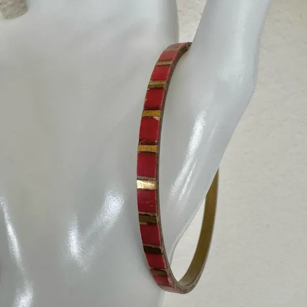Red and gold tone brass bangle bracelet - Image 5