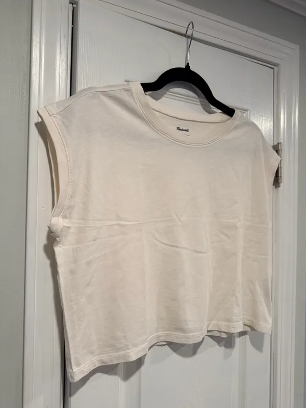 NWOT Madewell Size S Cream Softfade Cotton Sleeveless Crop Muscle Tee Shirt - Image 4