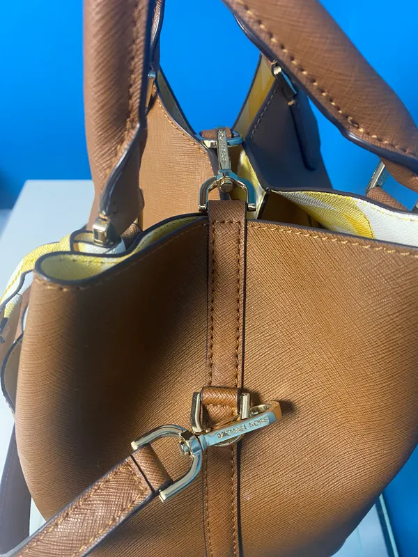 Michael Kors Tote Handbag - Image 6