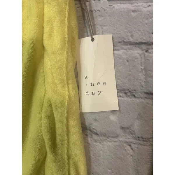 A New Day Mid Rise Terry Cloth Pull On Shorts Yellow Women's Size 1X NWT - Image 4