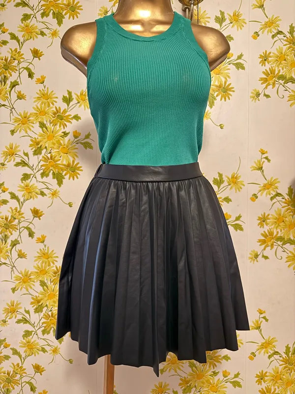 Zara Black Pleated Faux Leather Skirt size 11-12 - Image 6