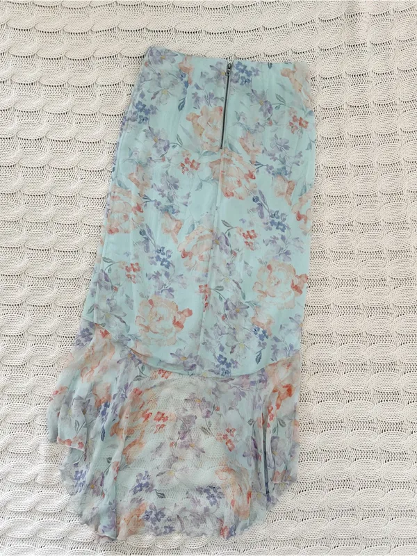 Alice + Olivia Pastel Sage Floral High-Low Ruffle Skirt - Image 3
