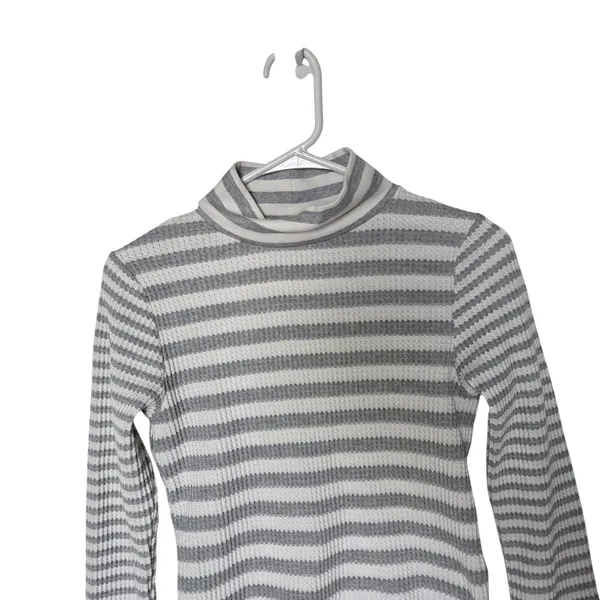 Aerie Gray Striped Long Sleeve Waffle Knit Turtleneck Pullover Crop Top Medium - Image 4