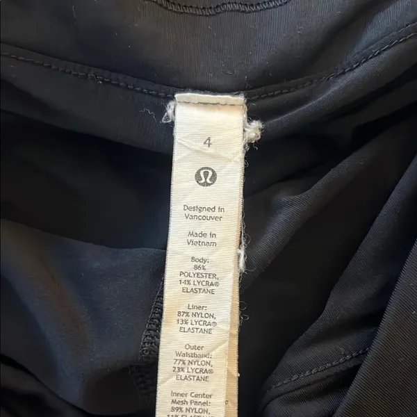 lululemon pleaded Black Mini Skirt - Image 3