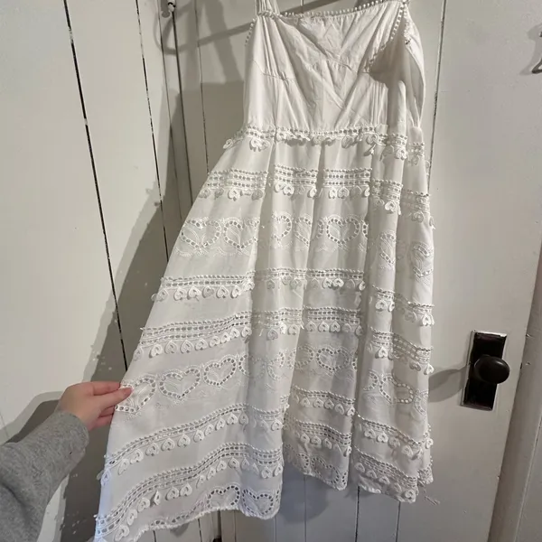 Anthropologie White Lace HEART Dress broken zipper - Image 2